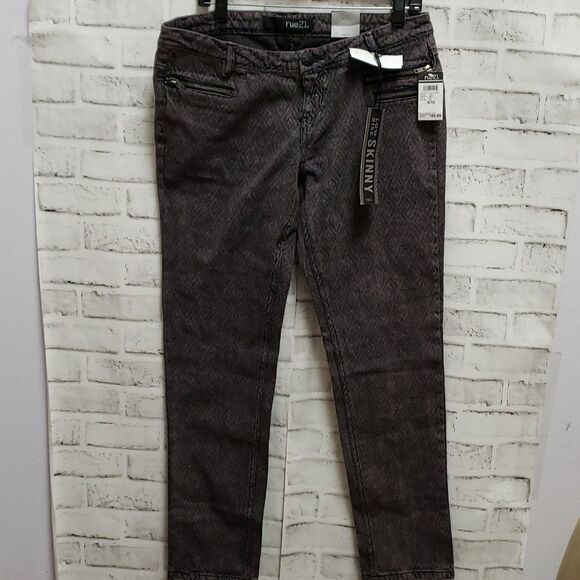 Rue21 jeans   - Picture 1 of 5